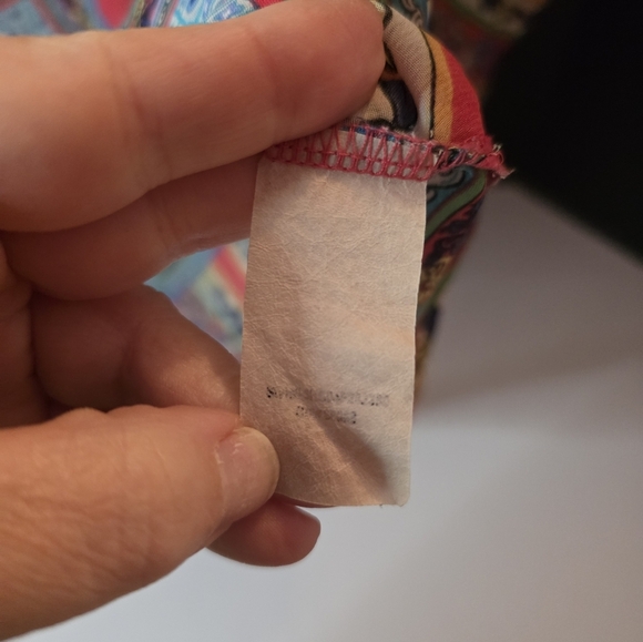 New Directions Colorful Geometric Women's Top Size Large - Picture 7 of 10